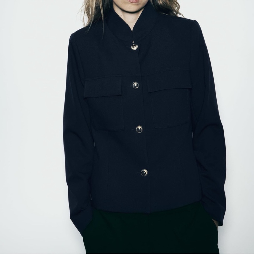 Zara Women's Navy Blue Button-Up Blazer Size‎ Small